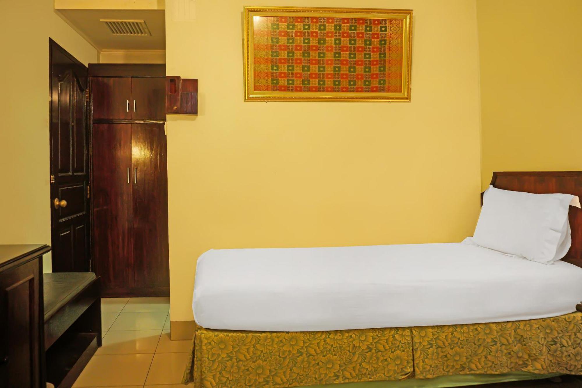 Super Oyo Collection O 92690 Hotel Limas Palembang Exteriér fotografie