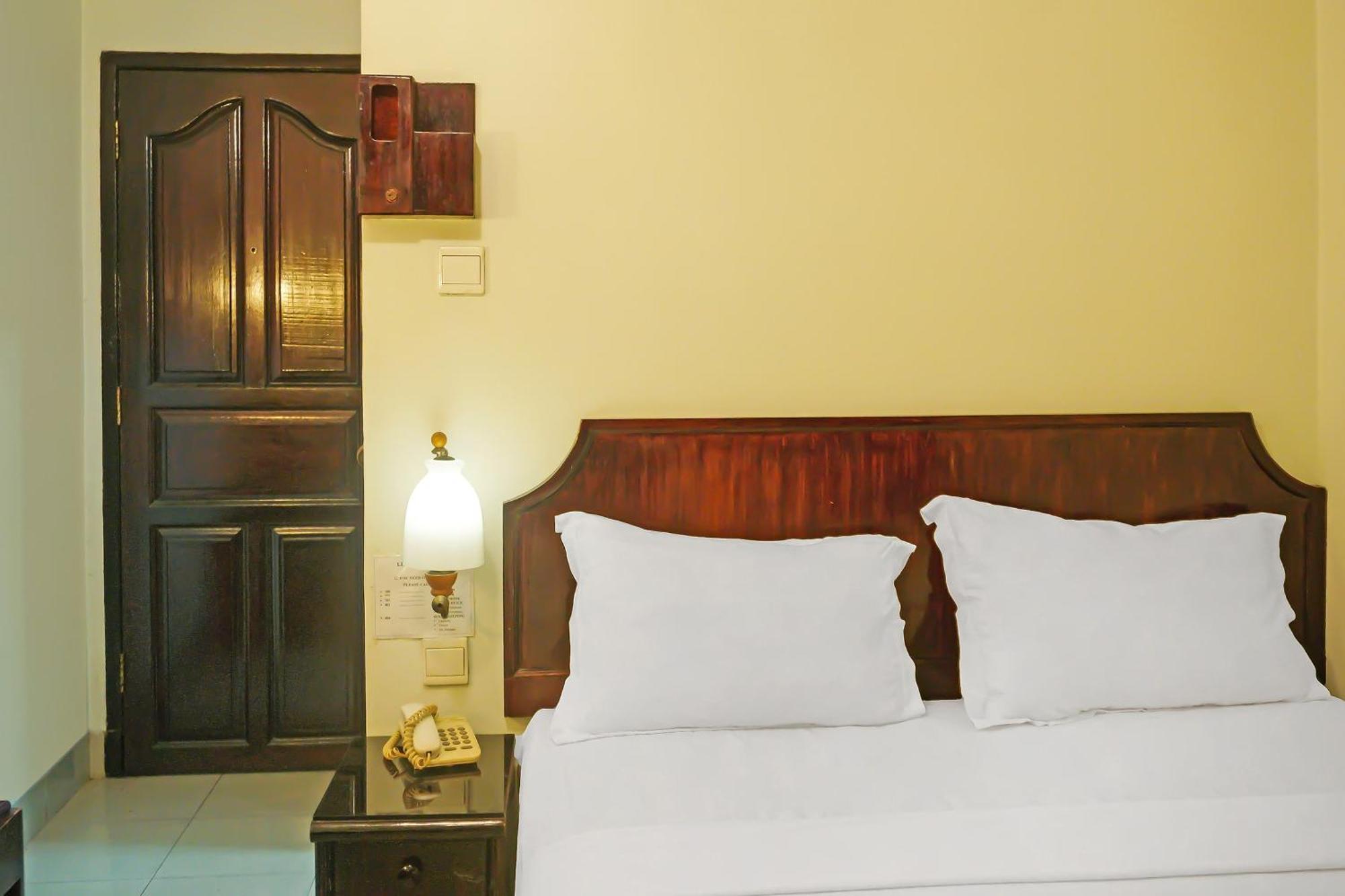 Super Oyo Collection O 92690 Hotel Limas Palembang Exteriér fotografie